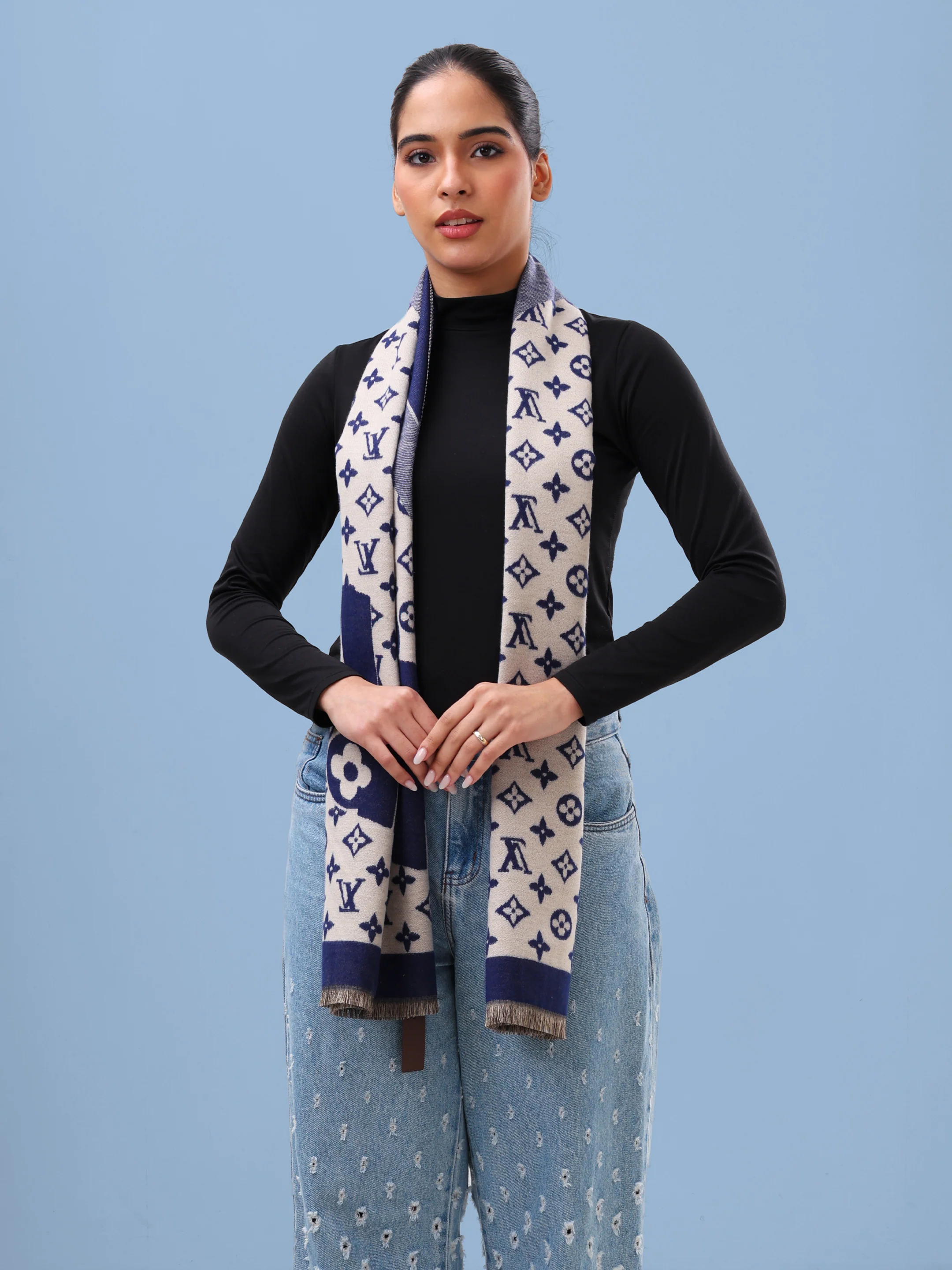 Heritage Monogram Knit Scarf - Image 4