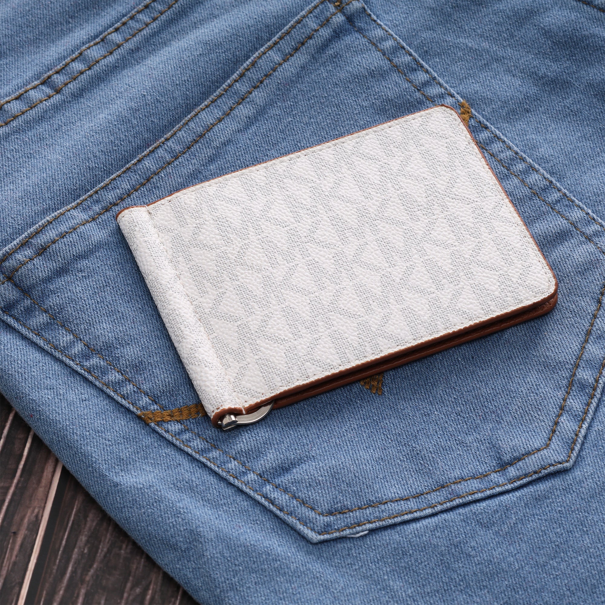 Kors Jet Set Signature Wallet – Chalk Brown - Image 5