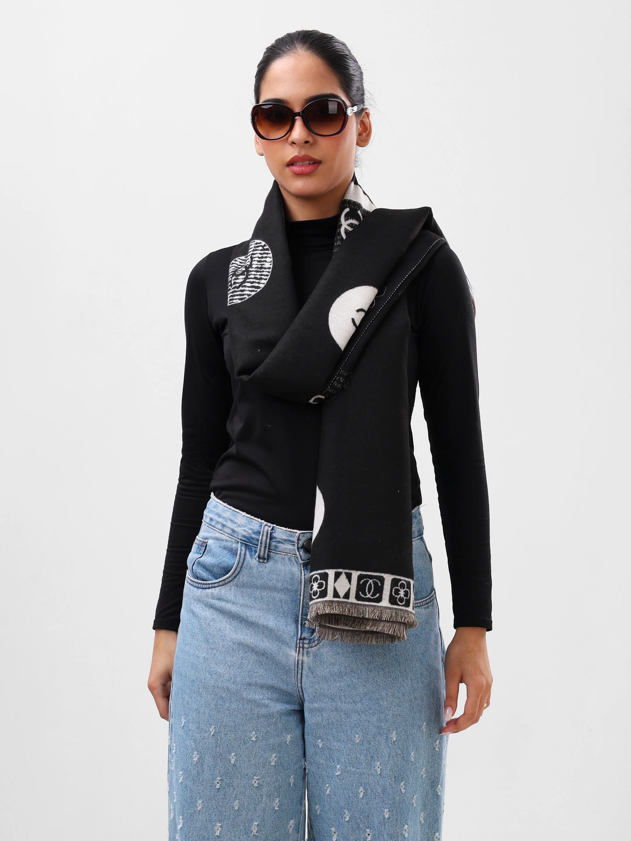 Noir Icon Border Scarf - Image 3