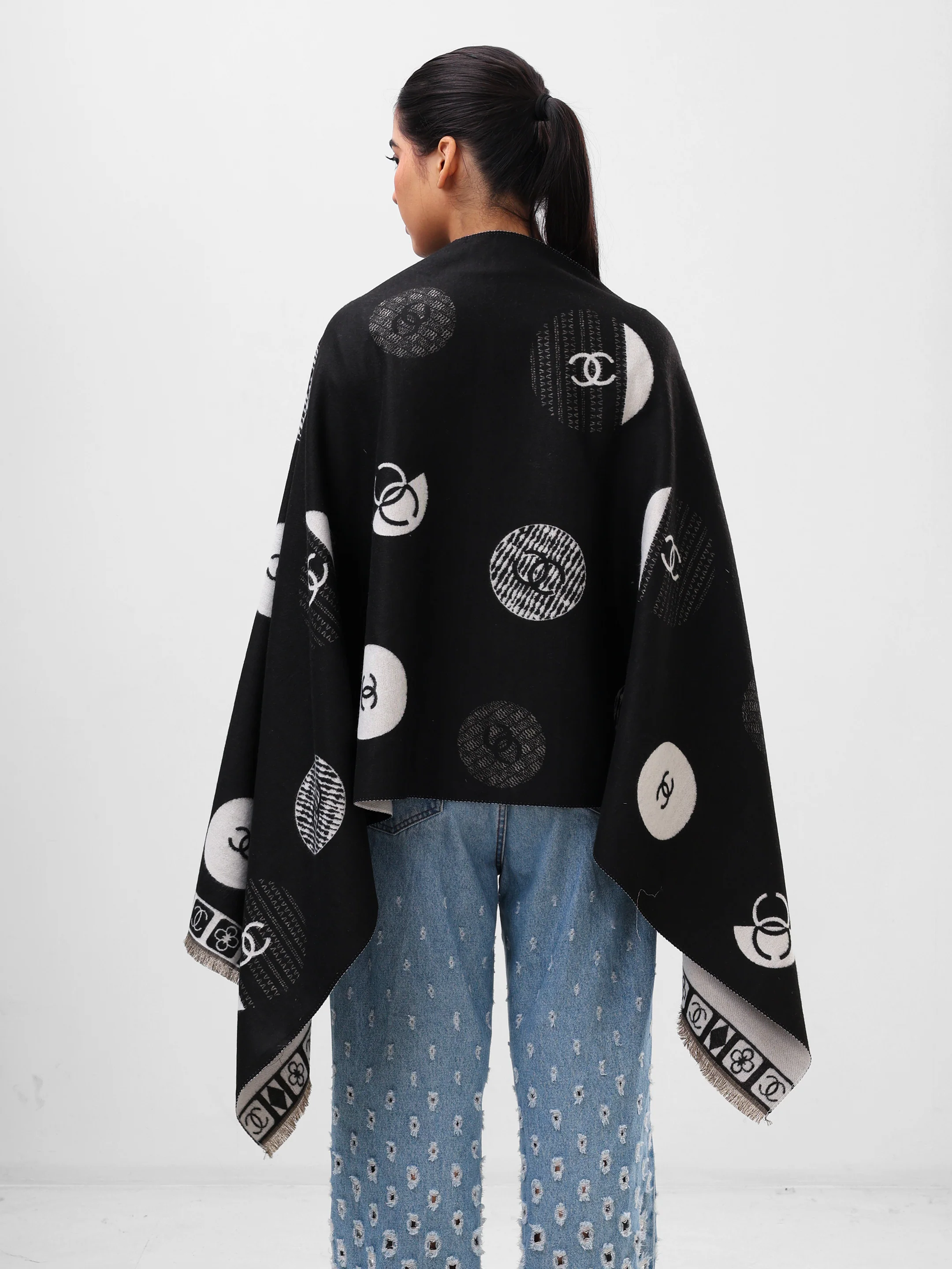 Noir Icon Border Scarf - Image 5